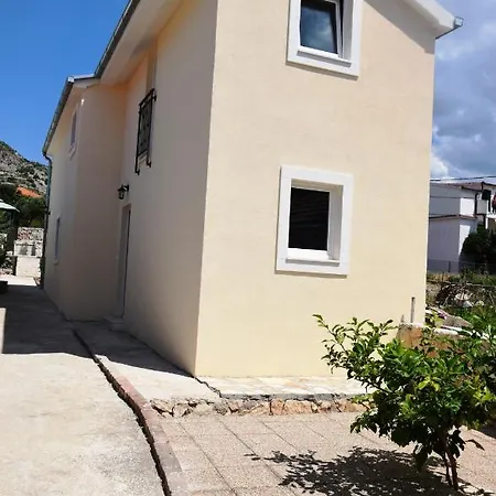 Marta's - Marta I Holiday home *