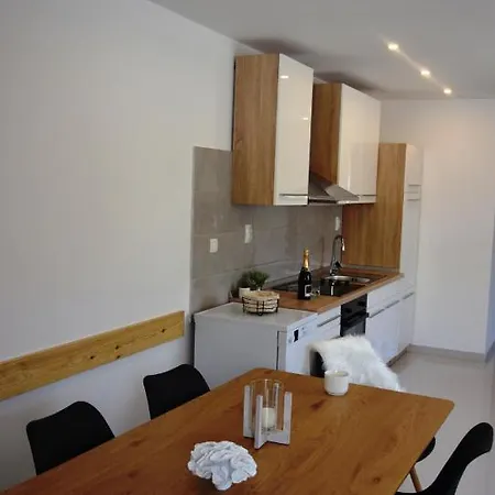 Marta's - Marta I * טרוגיר